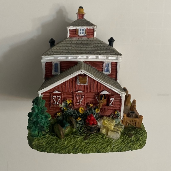 Liberty Falls AH156 Dawson Stable - Picture 2 of 9